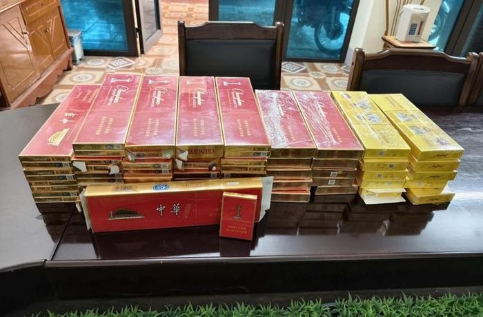 446 bao thuốc lá ngoại, tang vật do cơ quan chức năng tỉnh Lào Cai phát hiện và thu giữ