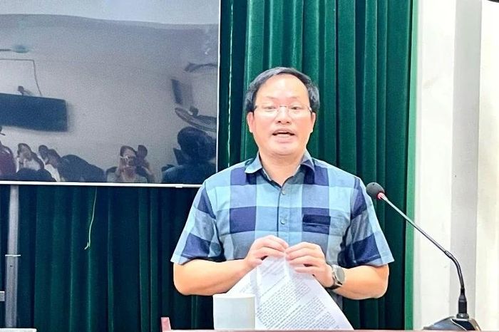 Lãnh đạo xã Hậu Lộc phát biểu tại buổi làm việc.