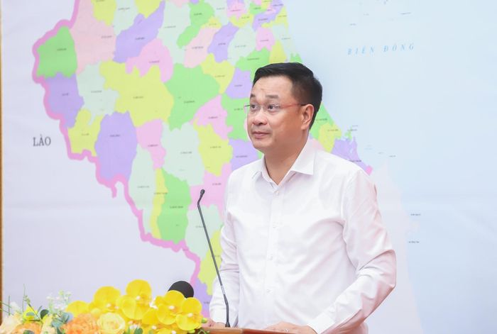 Bí thư Thành ủy Lê Ngọc Quang phát biểu tại hội nghị.