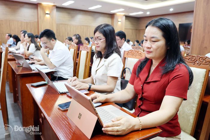 Các đại biểu dự tại điểm cầu Đồng Nai. Ảnh: Hồ Thảo