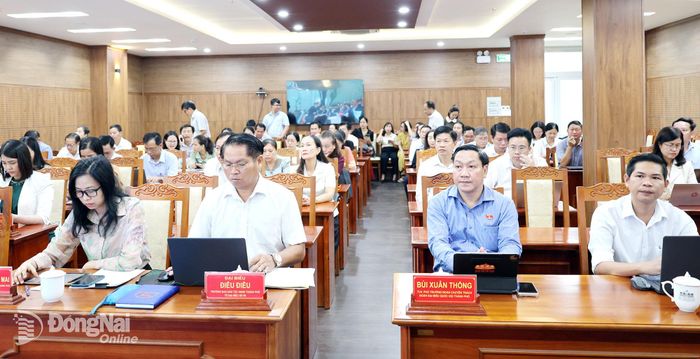 Các đại biểu dự tại điểm cầu Đồng Nai. Ảnh: Hồ Thảo