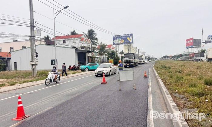 Lưu lượng phương tiện quá lớn khiến đoạn tuyến chuẩn bị thi công bảo hành thường xảy ra tình trạng kẹt xe.