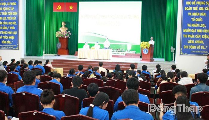 Buổi đối thoại liên quan đến công tác học tập, nghiên cứu khoa học, học bổng, các chế độ chính sách...