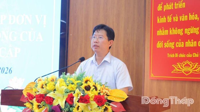 Đồng chí Huỳnh Minh Tuấn, Phó Chủ tịch UBND tỉnh phát biểu tại hội nghị.