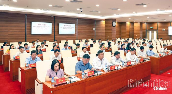 Các đại biểu dự hội nghị.
