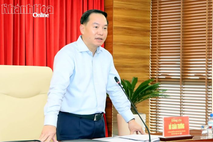 Đồng chí Hồ Xuân Trường phát biểu tại hội nghị.