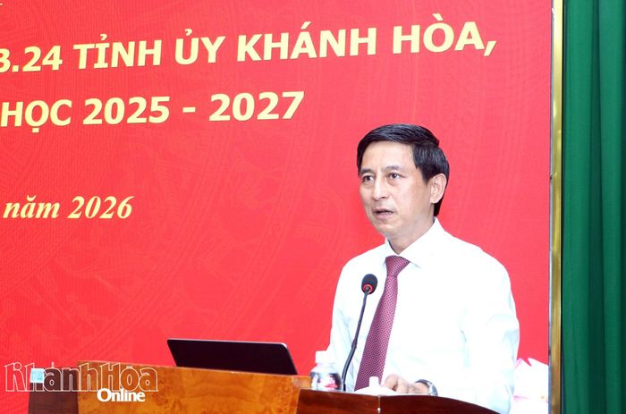 PGS TS. Đoàn Triệu Long phát biểu tại buổi sơ kết.