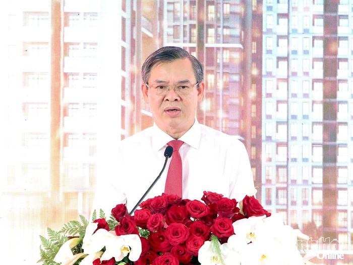 Chủ tịch UBND TP. Cần Thơ Trương Cảnh Tuyên phát biểu tại lễ khởi công.