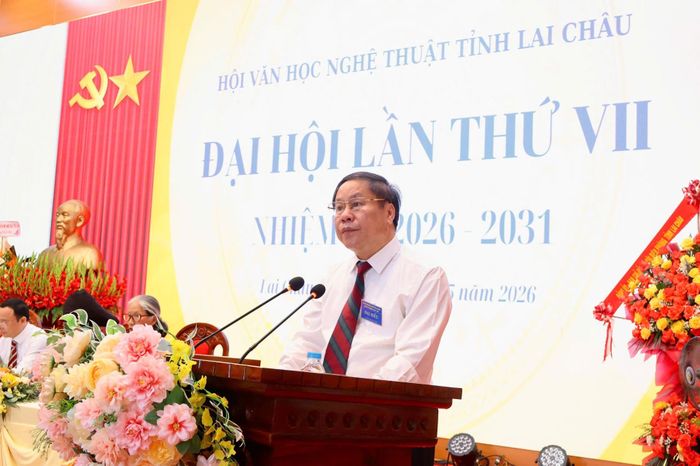 Đồng chí Tống Thanh Hải - Ủy viên Ban Thường vụ Tỉnh ủy, Phó Chủ tịch Thường trực UBND tỉnh phát biểu tại đại hội.