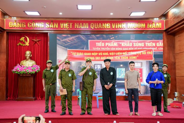 Phần thi xử lý tình huống của đội thi số 2 tại hội thi