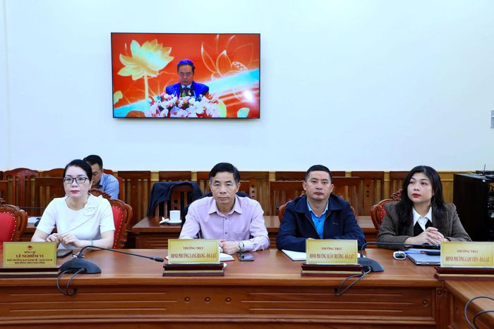 Thường trực HĐND các xã, phường của Lâm Đồng dự và theo dõi phát biểu của Chủ tịch Quốc hội Trần Thanh Mẫn