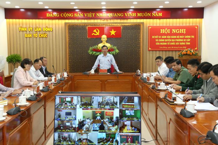 Quang cảnh hội nghị