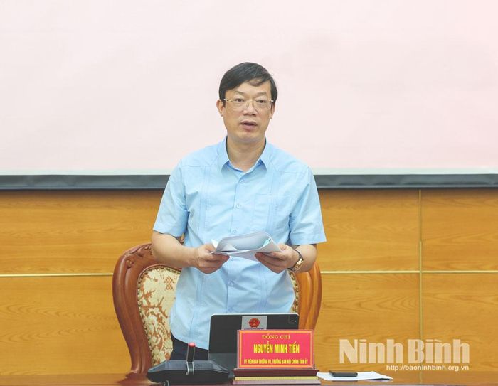 Đồng chí Nguyễn Minh Tiến, Ủy viên Ban Thường vụ Tỉnh ủy, Trưởng Ban Nội chính Tỉnh ủy phát biểu kết luận hội nghị.