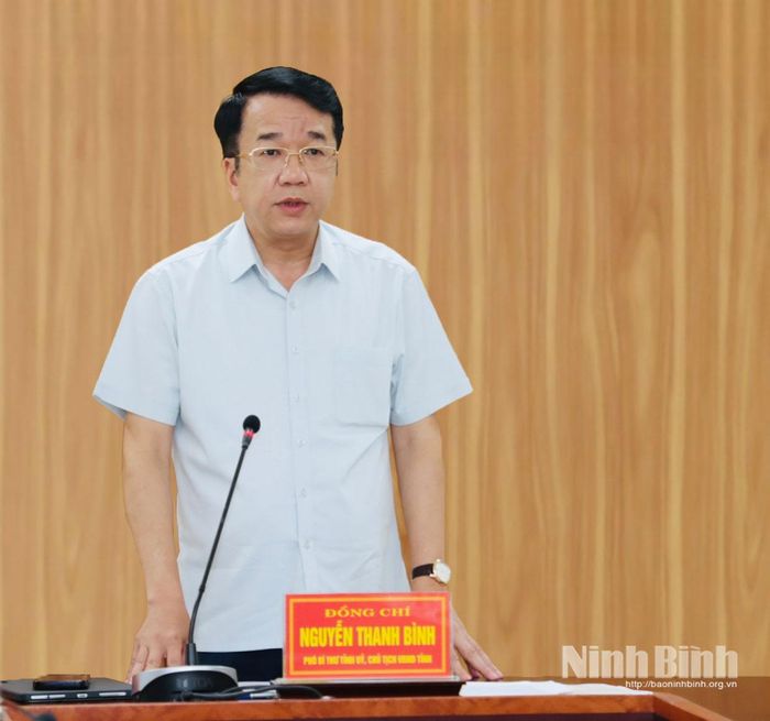 Đồng chí Nguyễn Thanh Bình, Phó Bí thư Tỉnh ủy, Chủ tịch UBND tỉnh phát biểu tại buổi tiếp công dân.