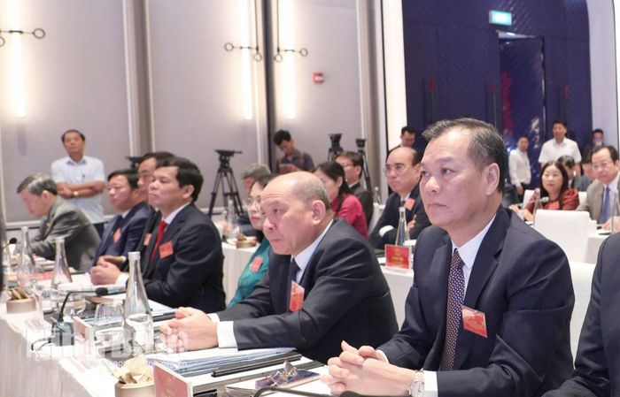 Đồng chí Lê Quốc Chỉnh, Phó Bí thư Tỉnh ủy, Chủ tịch HĐND tỉnh Ninh Bình dự hội nghị tại Hà Nội.