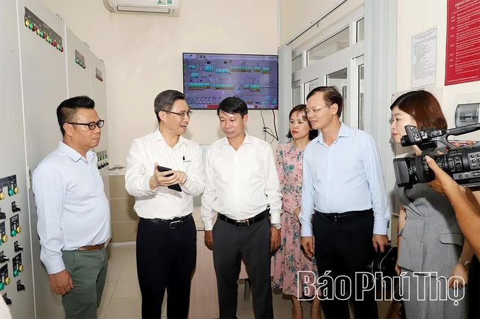 Phó Chủ tịch UBND tỉnh Nguyễn Khắc Hiếu và đoàn công tác tham quan, khảo sát thực tế hạ tầng kỹ thuật KCN Amata Biên Hòa do Tập đoàn Amata đầu tư xây dựng và quản lý.