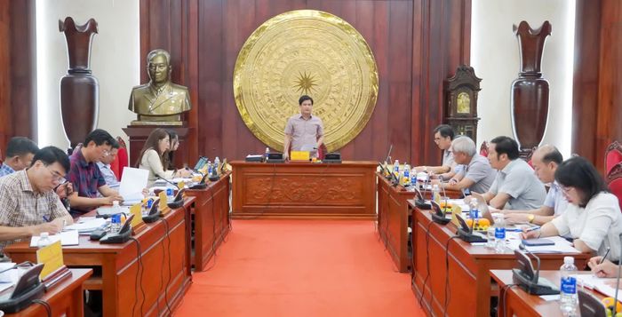 Đồng chí Trần Viết Cường, Vụ trưởng Vụ Cơ sở đảng, đảng viên, Ban Tổ chức Trung ương phát biểu kết luận buổi làm việc - Ảnh: N.H