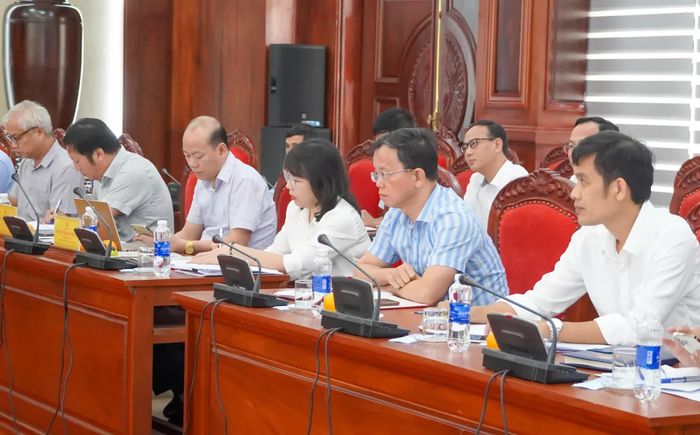 Các đại biểu tham dự buổi làm việc - Ảnh: N.H