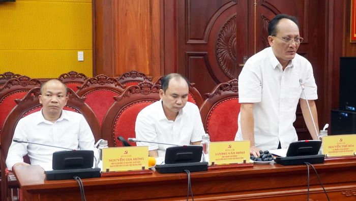Thành viên đoàn khảo sát phát biểu tại buổi làm việc - Ảnh: N.M