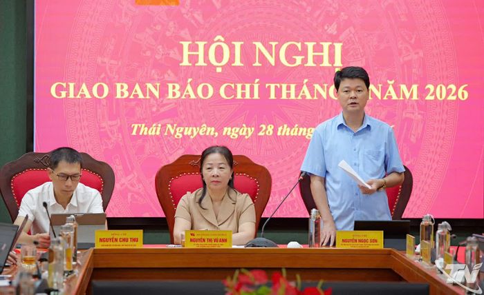 Lãnh đạo Hội Nhà báo tỉnh phát biểu tại Hội nghị.