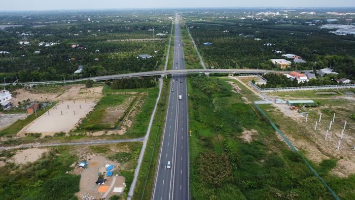 Vị trí xây dựng hai trạm dừng nghỉ trên cao tốc Trung Lương - Mỹ Thuận, lý trình Km 78+280.
