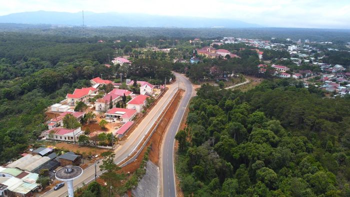 Ban Quản lý dự án đầu tư Tây Quảng Ngãi được giao triển khai các dự án hạ tầng thuộc địa bàn tỉnh Kon Tum cũ. (Ảnh: Lê Danh).