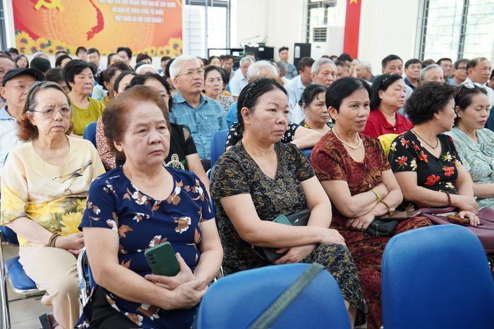 Báo cáo về công tác GPMB nhận được sự nhất trí cao của bà con nhân dân tại cơ sở.
