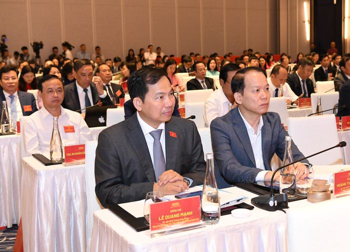 Các đại biểu dự Hội nghị