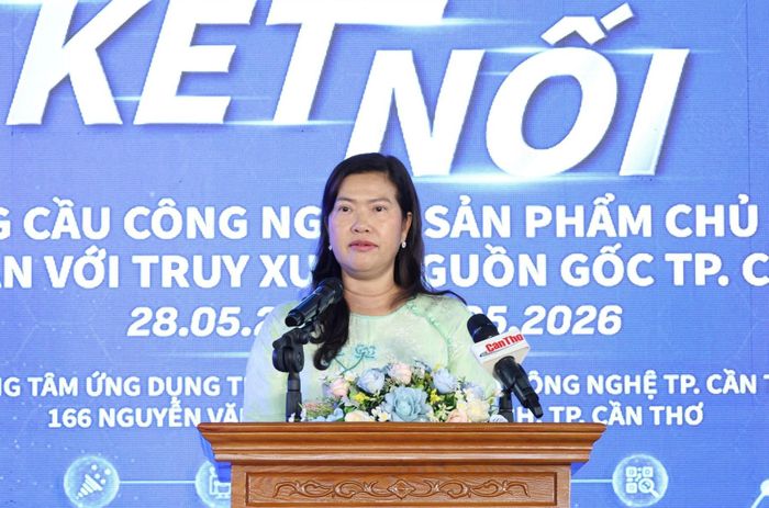Phó Chủ tịch UBND TP. Cần Thơ Nguyễn Thị Ngọc Điệp phát biểu khai mạc. Ảnh: Nguyễn Hành