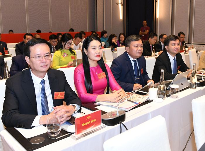 Đoàn đại biểu tỉnh Hà Tĩnh tham dự hội nghị. Ảnh: Lâm Hiển