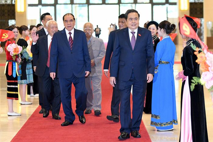 Nguyên Tổng Bí thư Nông Đức Mạnh, Chủ tịch Quốc hội Trần Thanh Mẫn và các đại biểu đến dự Lễ kỷ niệm