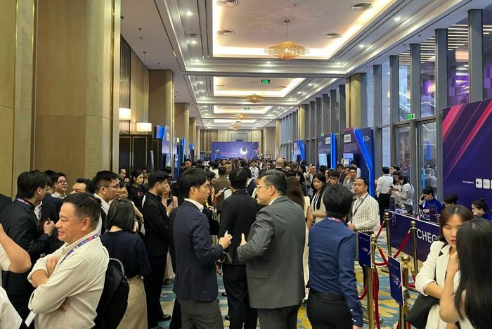Diễn đàn thu hút đông đảo nhà đầu tư trong nước và quốc tế tham dự.