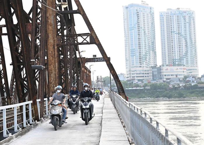 Trước khi cầu được đưa vào khai thác trở lại, toàn bộ các hạng mục sẽ được kiểm tra, đánh giá tổng thể nhằm bảo đảm yêu cầu kỹ thuật và an toàn.