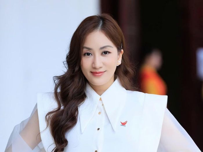 HLV Khánh Thi.