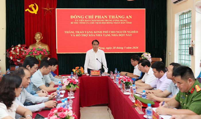 Bí thư Tỉnh ủy Phan Thăng An phát biểu tại xã Cốc Pàng.