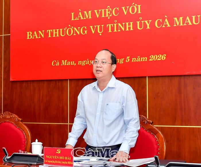 Bí thư Tỉnh ủy Nguyễn Hồ Hải khẳng định: Mặc dù thách thức và áp lực lớn, song tỉnh kiên quyết giữ vững, không điều chỉnh giảm chỉ tiêu tăng trưởng đã đề ra.