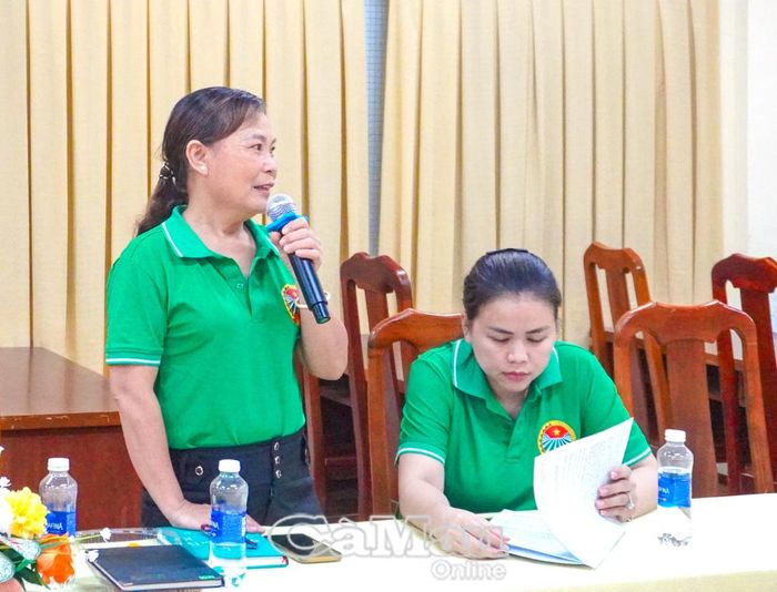 Đại diện các ấp đề xuất hỗ trợ thêm nguồn vốn vay ưu đãi để hội viên nông dân phát triển sản xuất, nâng cao thu nhập.