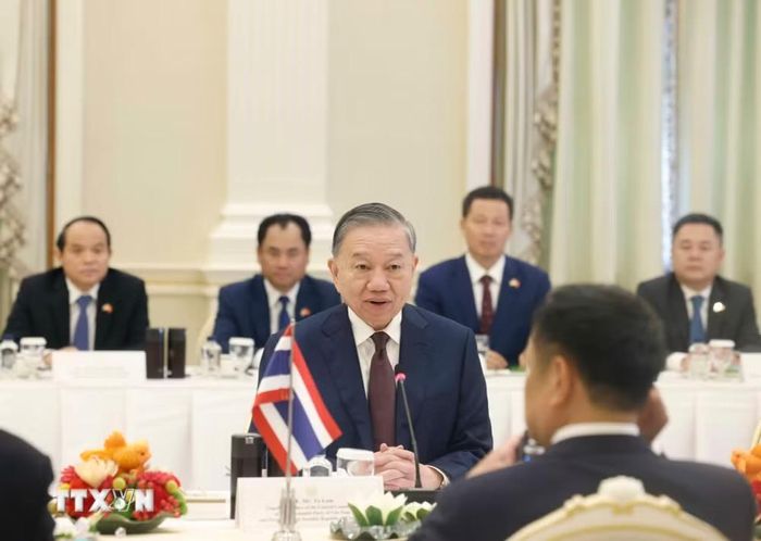  Tổng Bí thư, Chủ tịch nước Tô Lâm phát biểu tại cuộc hội đàm chính thức với Thủ tướng Thái Lan Anutin Charnvirakul. (Ảnh: Thống Nhất/TTXVN)