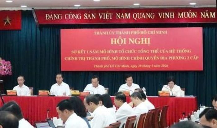 Lãnh đạo Thành ủy TPHCM chủ trì hội nghị