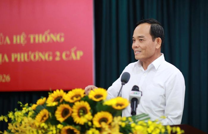 Bí thư Thành ủy TP.HCM Trần Lưu Quang phát biểu tại hội nghị sáng 28/5. (Ảnh: Hà Khánh)