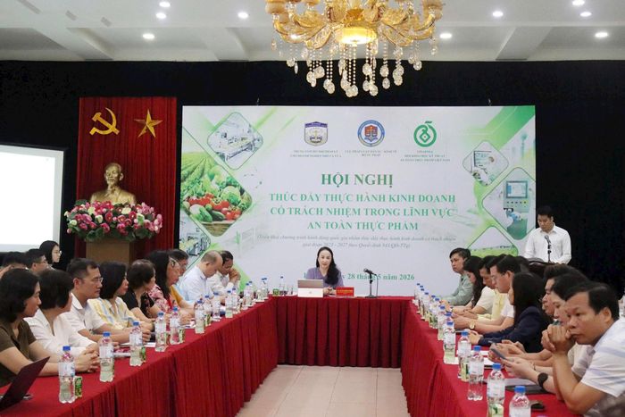 Quang cảnh hội nghị đối thoại. Ảnh: PV