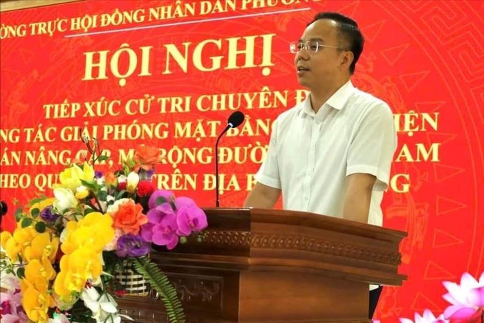 Bí thư Đảng ủy, Chủ tịch HĐND phường Tương Mai Võ Xuân Trọng phát biểu tại hội nghị. Ảnh: PV