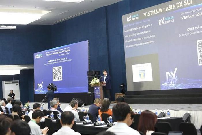 Toàn cảnh diễn đàn.