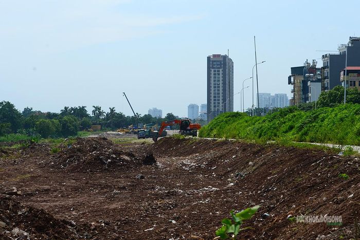 Các hạng mục san gạt nền đất được triển khai đồng loạt.