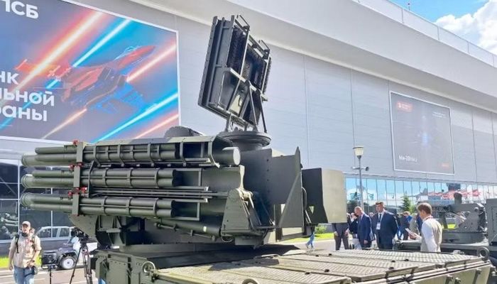 Hệ thống có khả năng phát hiện mục tiêu ở cự ly 36 km và tiêu diệt mục tiêu ở cự ly 20 km, độ cao đánh chặn đạt 15 km.