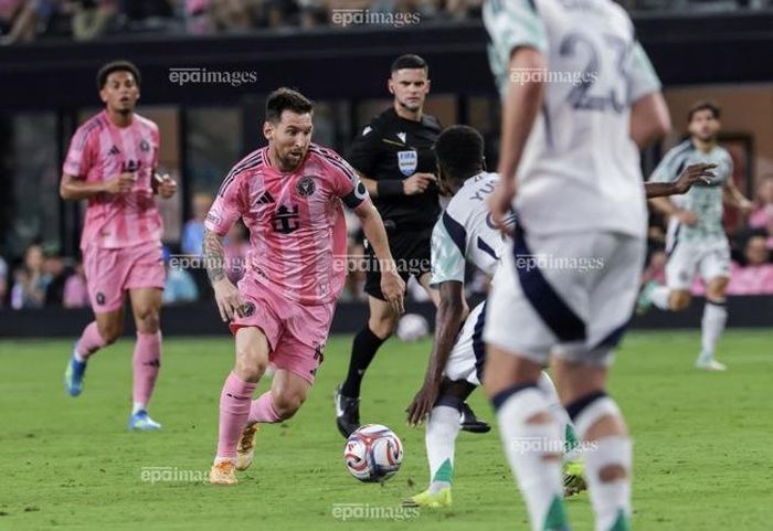 Thủ quân Inter Miami vẫn chạy tốt ở tuổi 39. Ảnh: EPA.