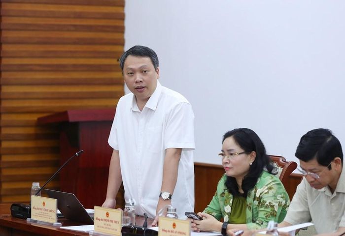 Thứ trưởng Nguyễn Huy Dũng phát biểu tại cuộc họp