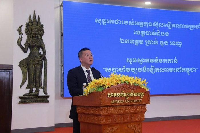 Tổng Lãnh sự Việt Nam tại tỉnh Battambang Trần Tuấn Anh phát biểu tại chương trình