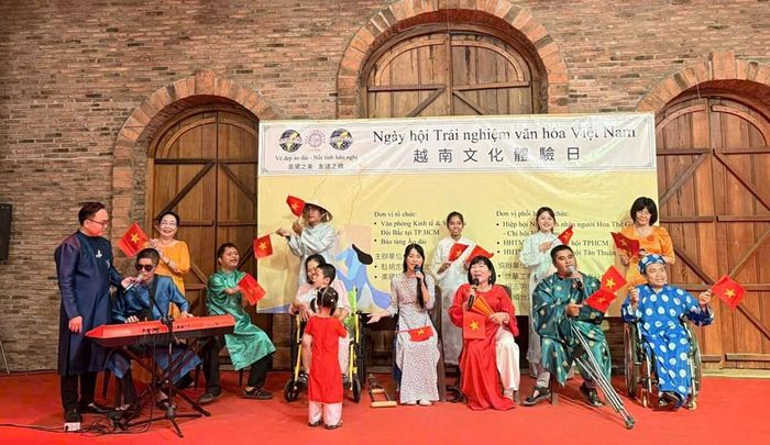 Ngày hội trải nghiệm văn hóa Việt Nam tại Bảo tàng Áo Dài
