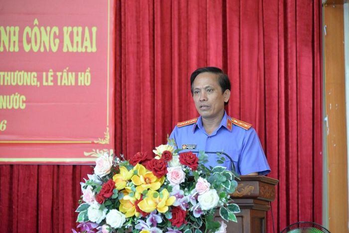 Đại diện Viện Kiểm sát nhân dân khu vực 2 - Quảng Ngãi phát biểu xin lỗi, cải chính công khai đối với những người bị thiệt hại trong vụ án xảy ra năm 2013
